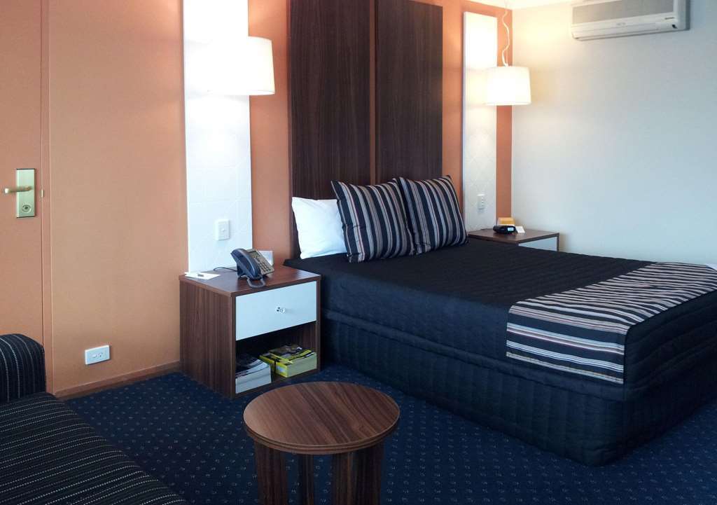 Quality Hotel Taylors Lakes Szoba fotó