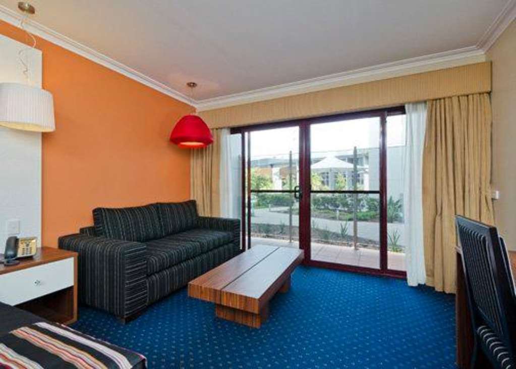 Quality Hotel Taylors Lakes Szoba fotó