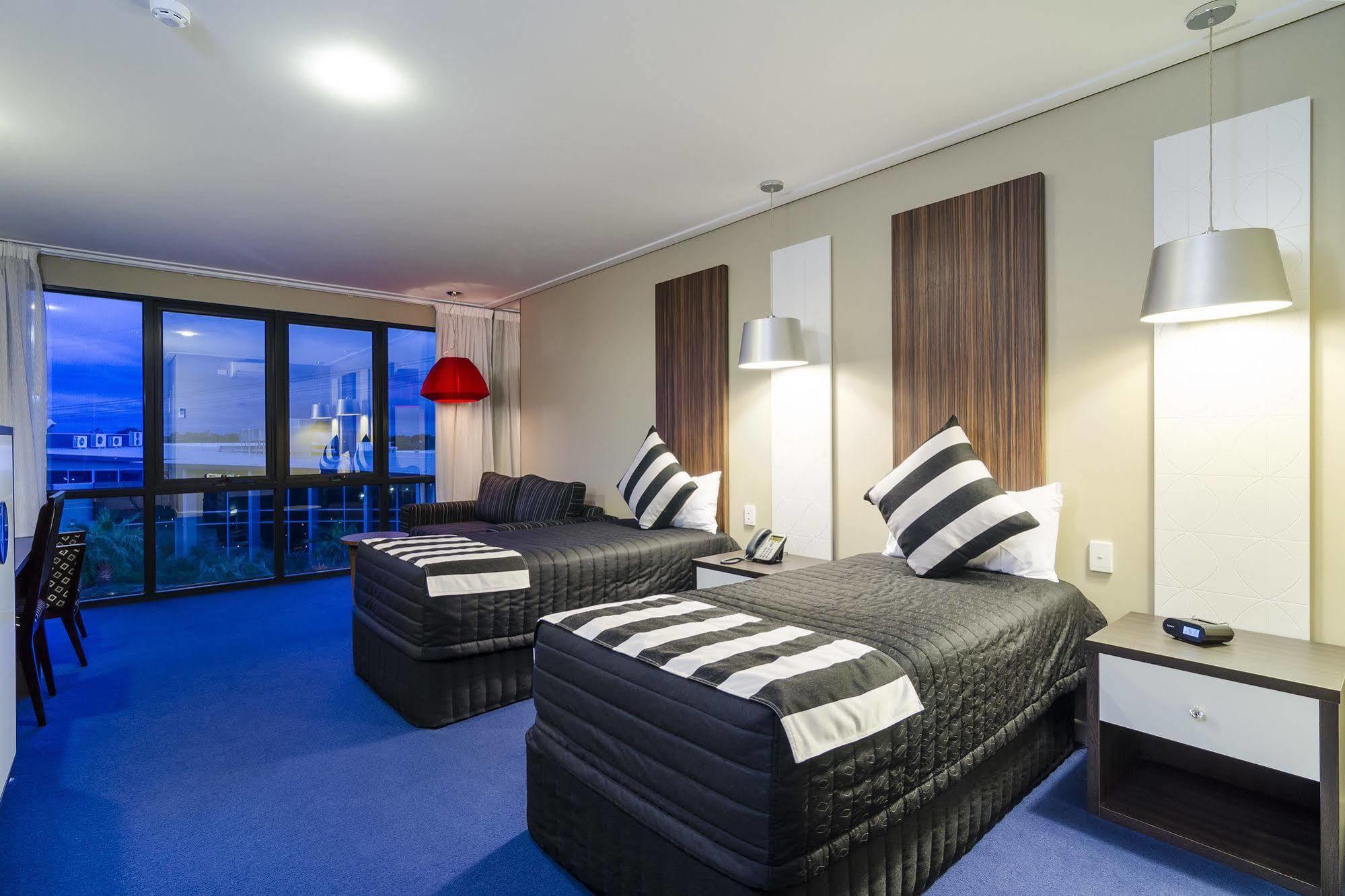 Quality Hotel Taylors Lakes Kültér fotó